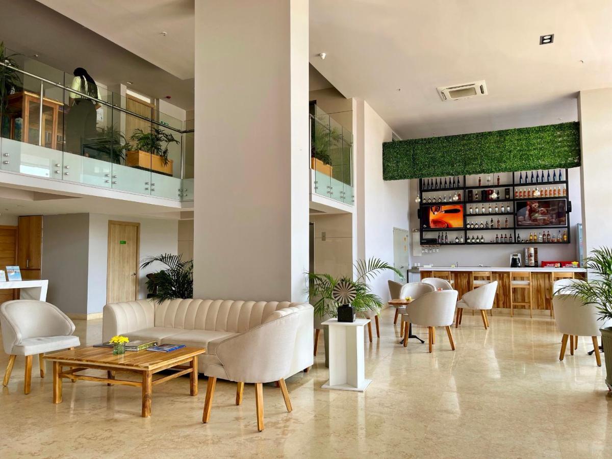Wyndham Garden Cartagena Hotel Екстериор снимка