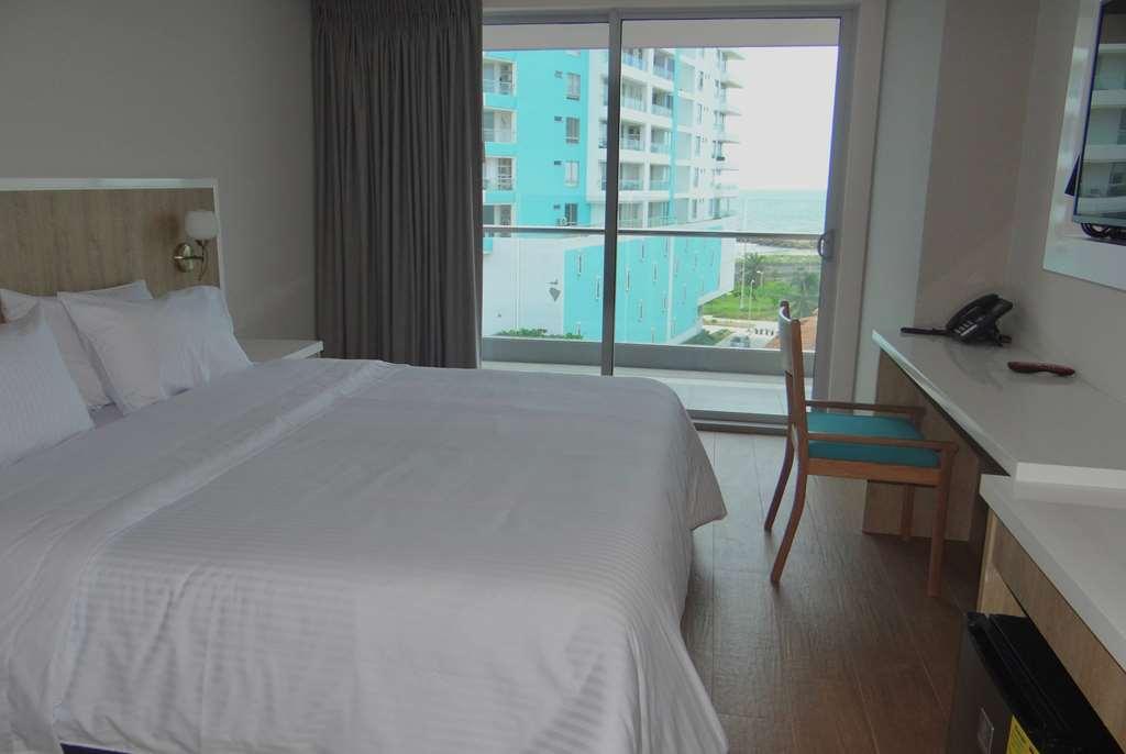 Wyndham Garden Cartagena Hotel Стая снимка