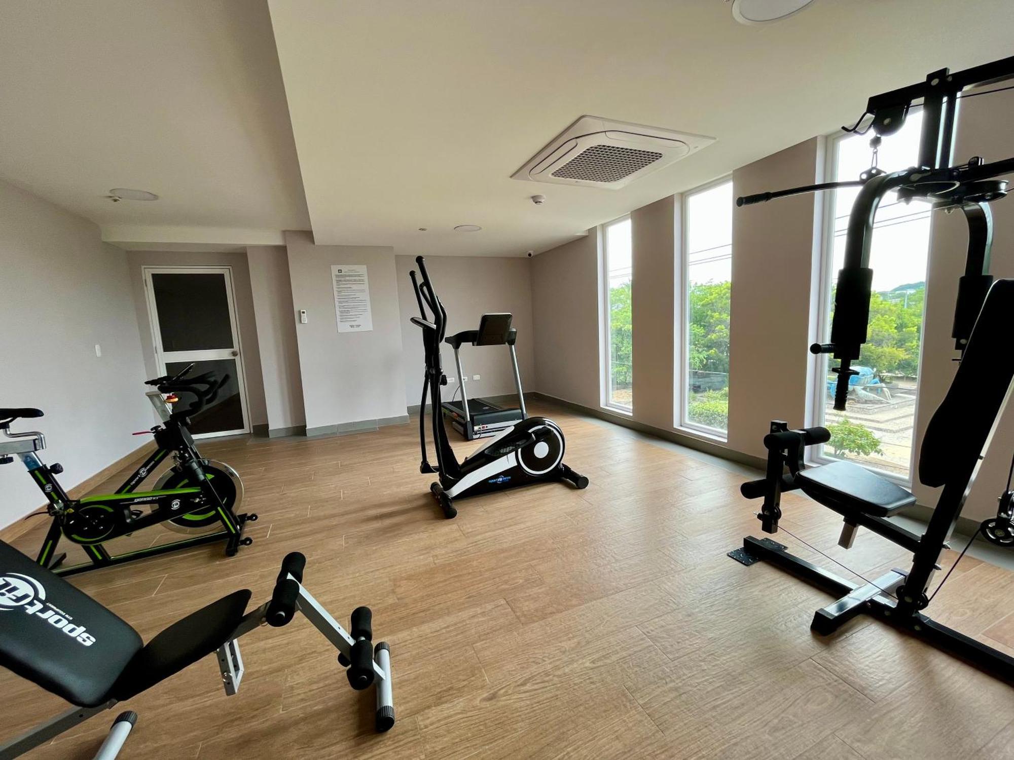 Wyndham Garden Cartagena Hotel Екстериор снимка