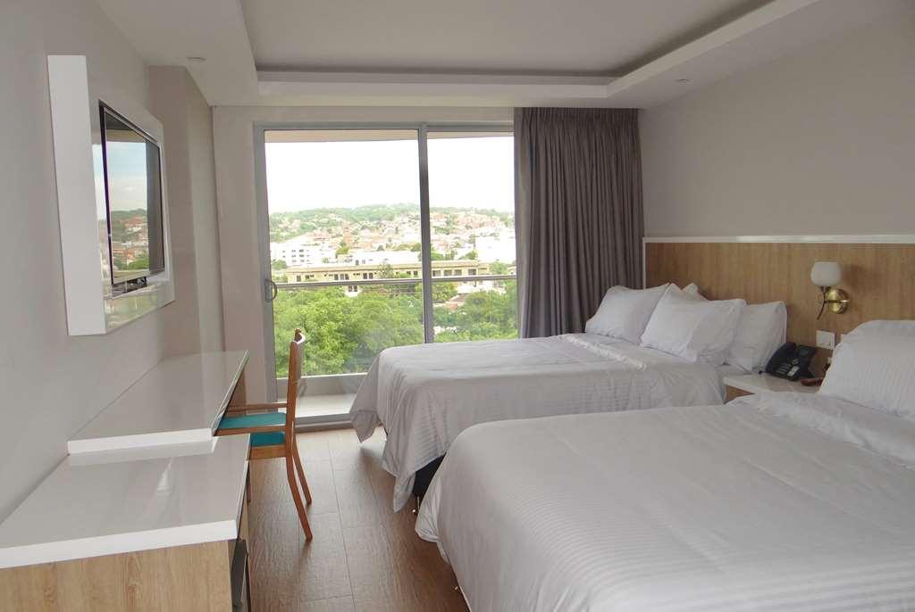 Wyndham Garden Cartagena Hotel Стая снимка