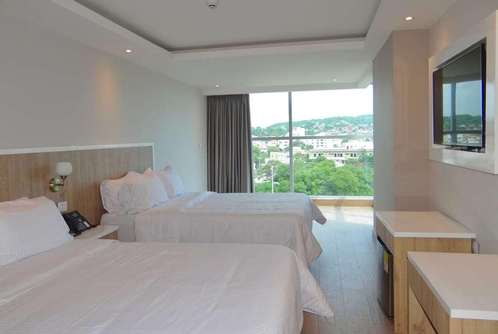 Wyndham Garden Cartagena Hotel Стая снимка